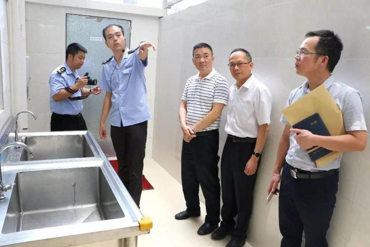 筑牢安全防線，共護(hù)成長(zhǎng)港灣——論中小學(xué)生校外托管服務(wù)責(zé)任的強(qiáng)化與落實(shí)